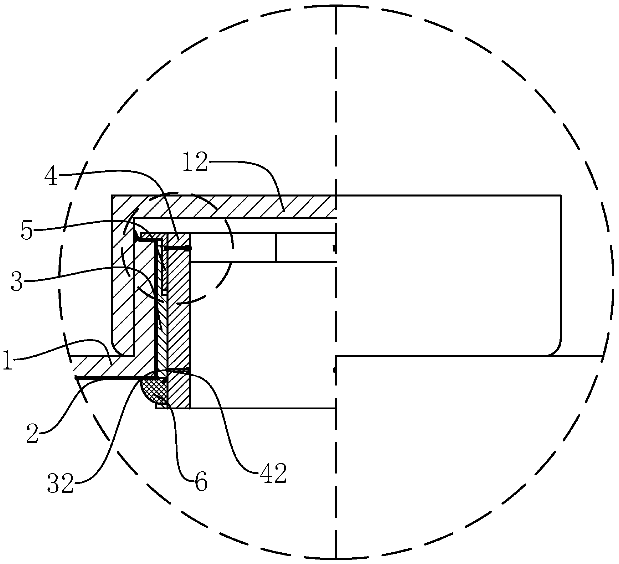 A universal feed port connection structure and disassembly method