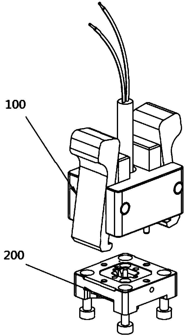 MEMS chip testing socket and heating temperature measurement method