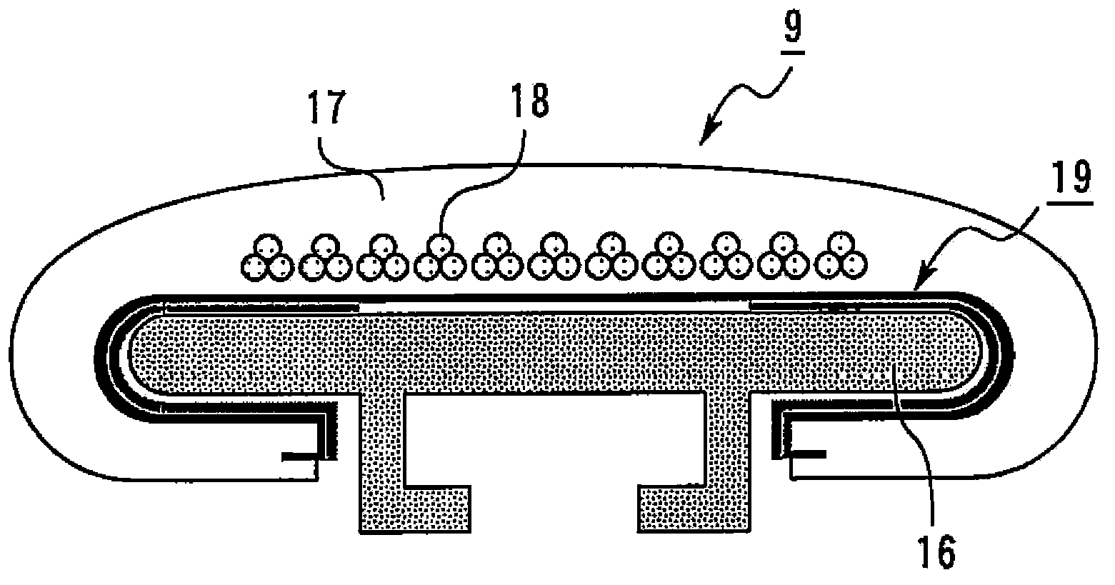 Movable armrest of passenger conveyer and armrest for passenger conveyer