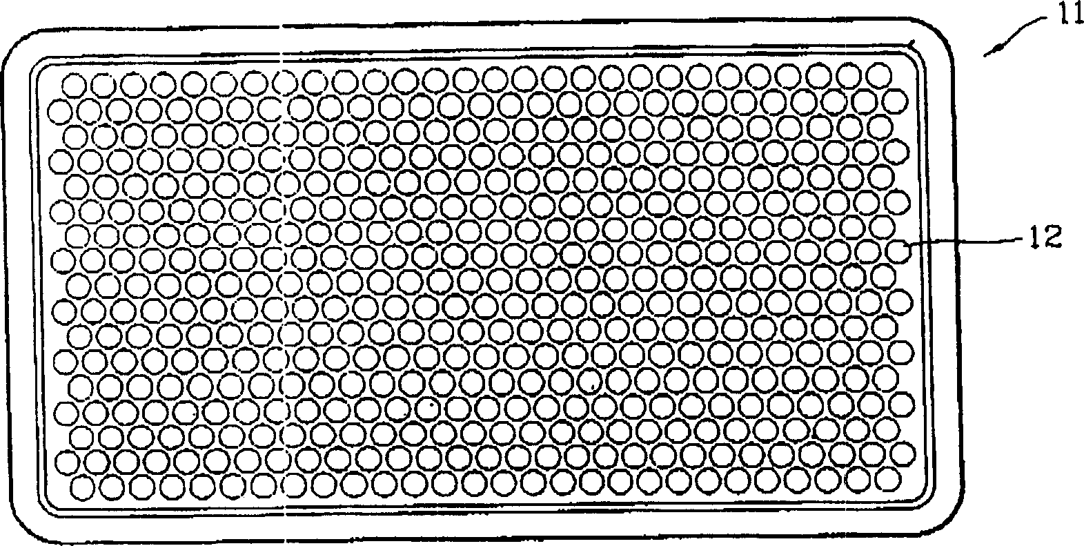 Microwave device including grid mesh part