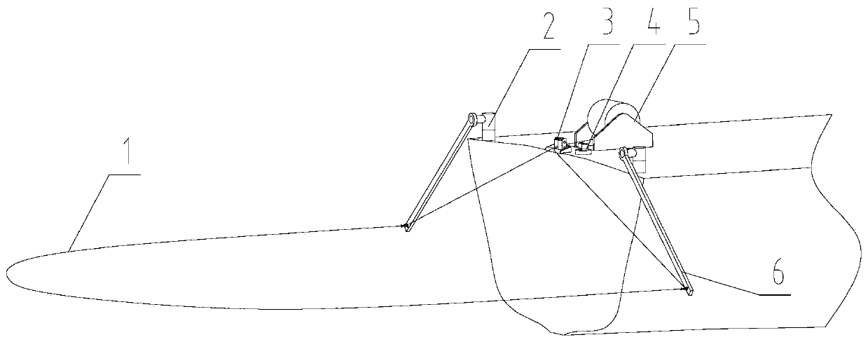 Stern rope ring unfolding, hanging and dragging traction device