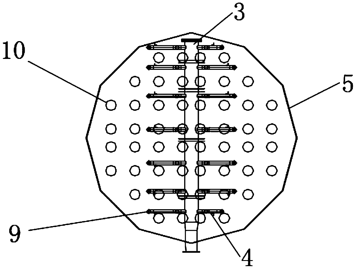 Water distribution system for tower-type fluidized bed reactor