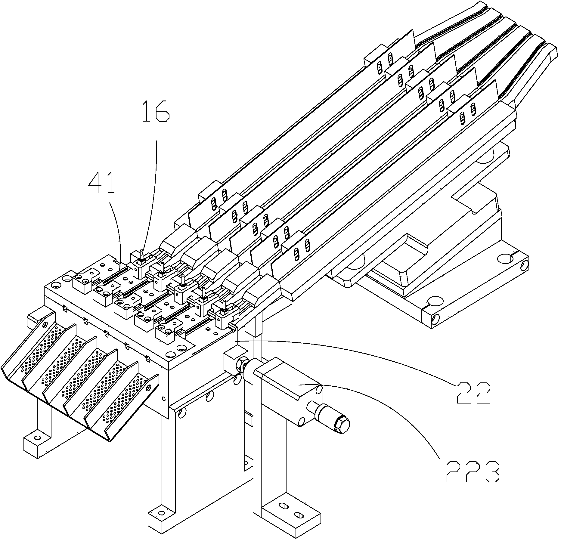 Automatic nut tapping machine