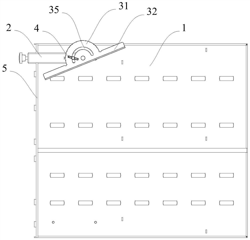 Angle adjusting guiding rule device