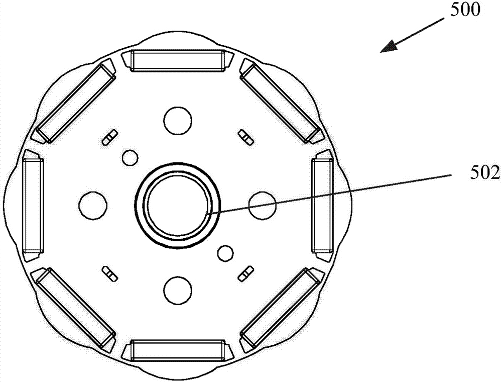 Automatic rotor iron core assembling device and motor manufacturing equipment having same