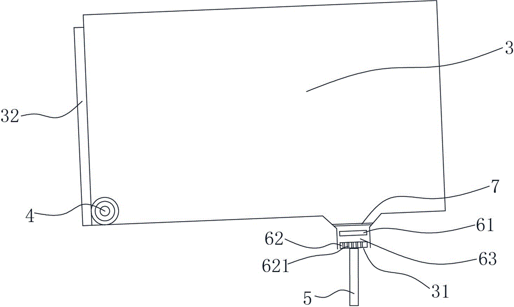 Road roller capable of automatically adjusting water yield