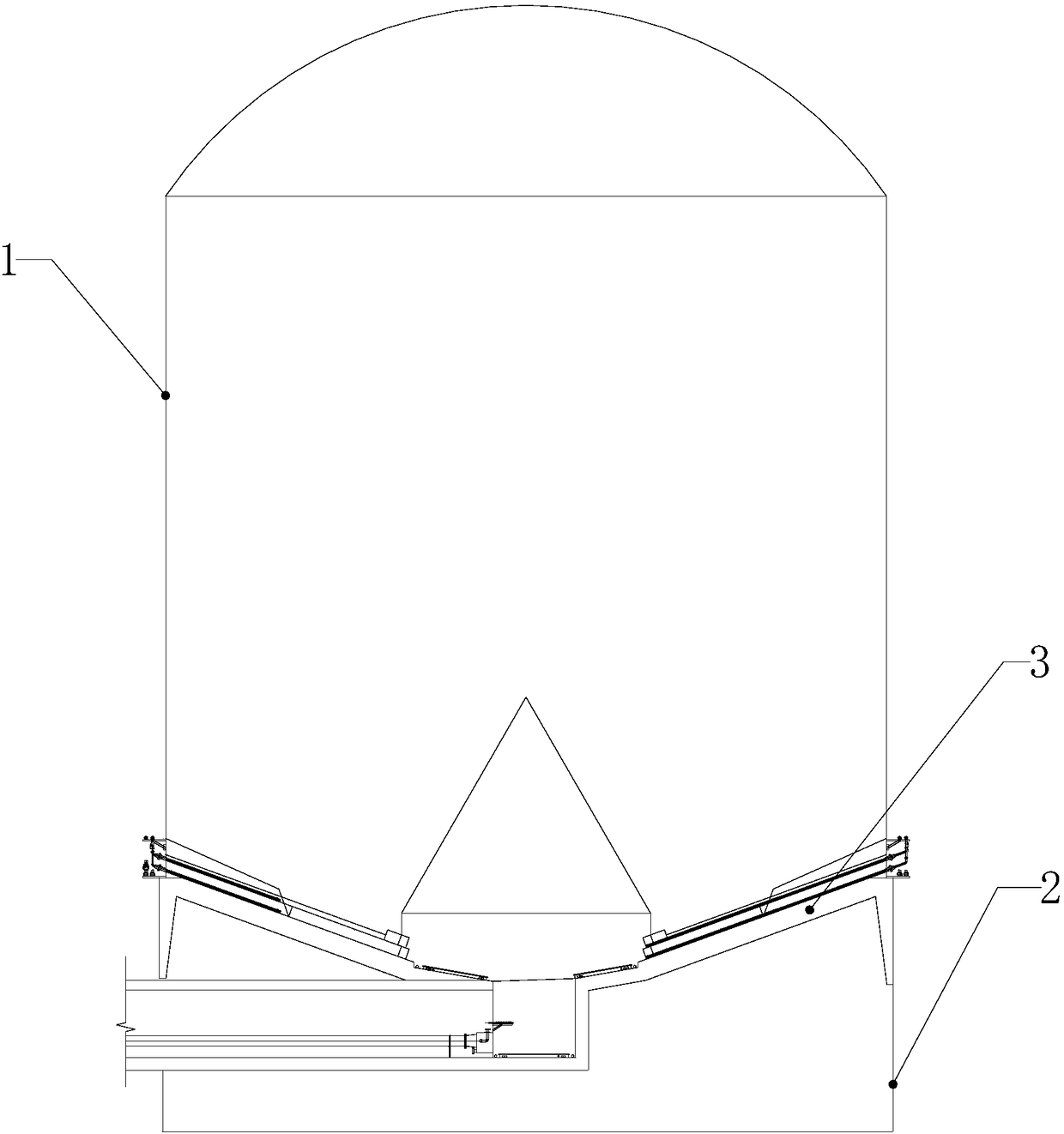 A material pressure test method for large-scale storage equipment and a large-scale storage equipment