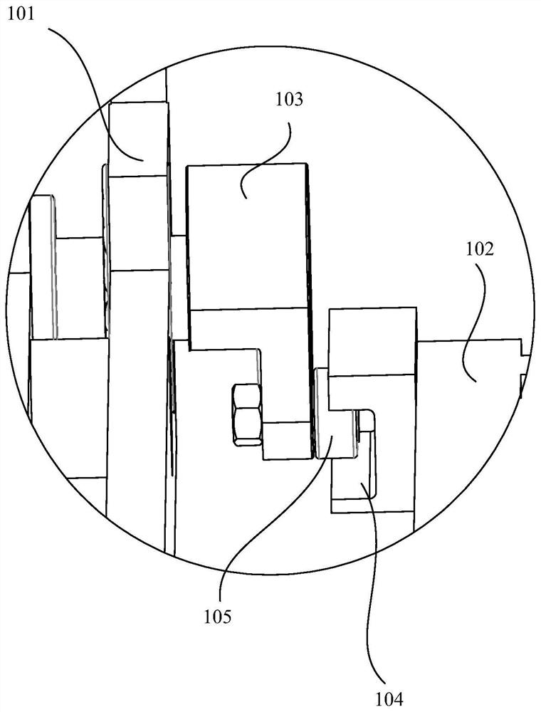 Shuttle-type battery replacing equipment and battery replacing station comprising same