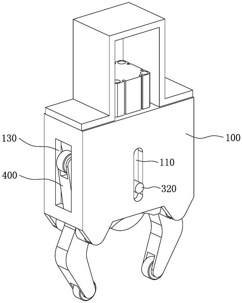 An automatic grasping and pre-twisting machine for mold adjusting thread nuts