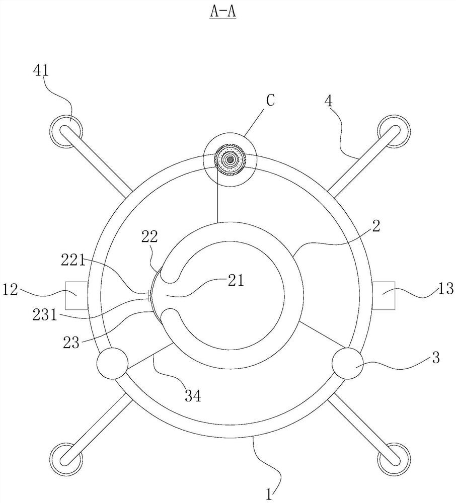 Roller skating auxiliary device and using method thereof