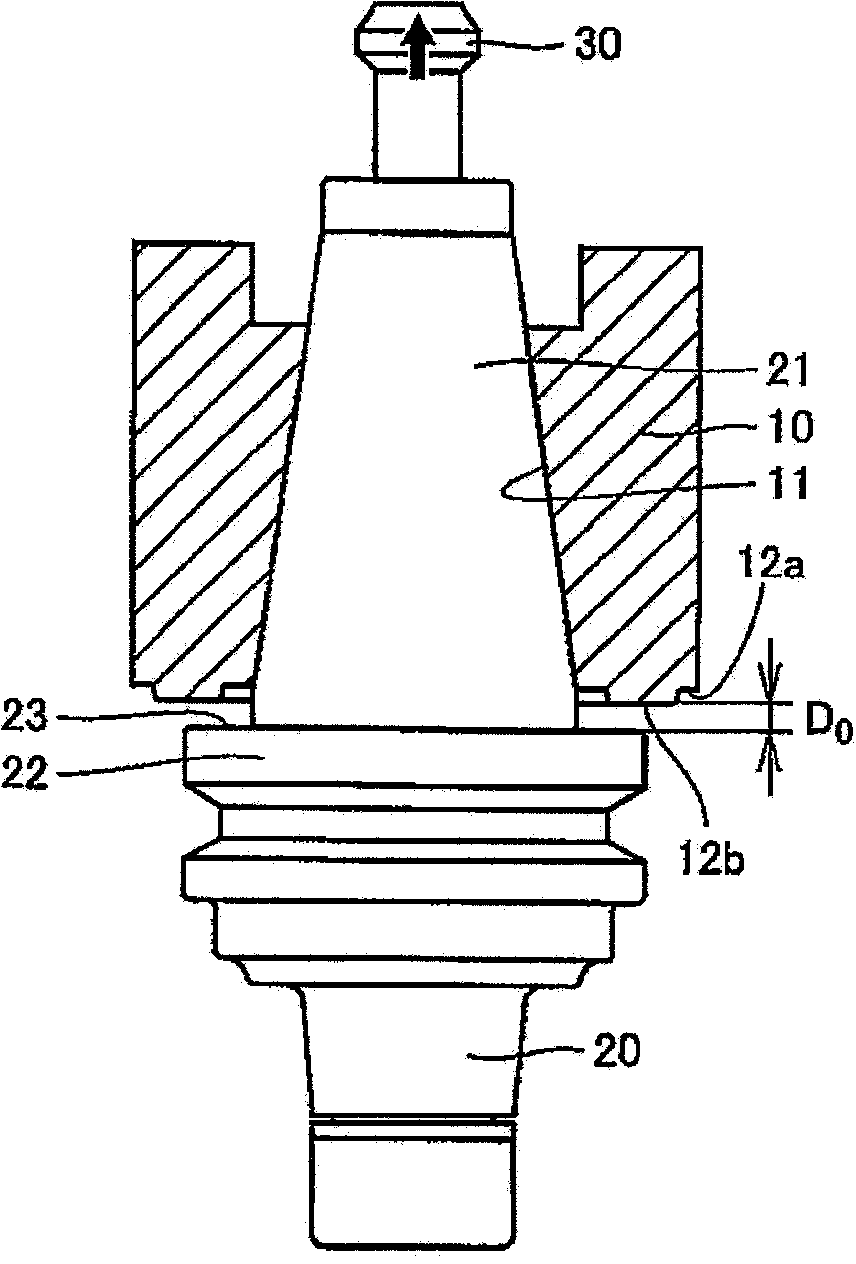 Tool holder and tool holder attachment structure