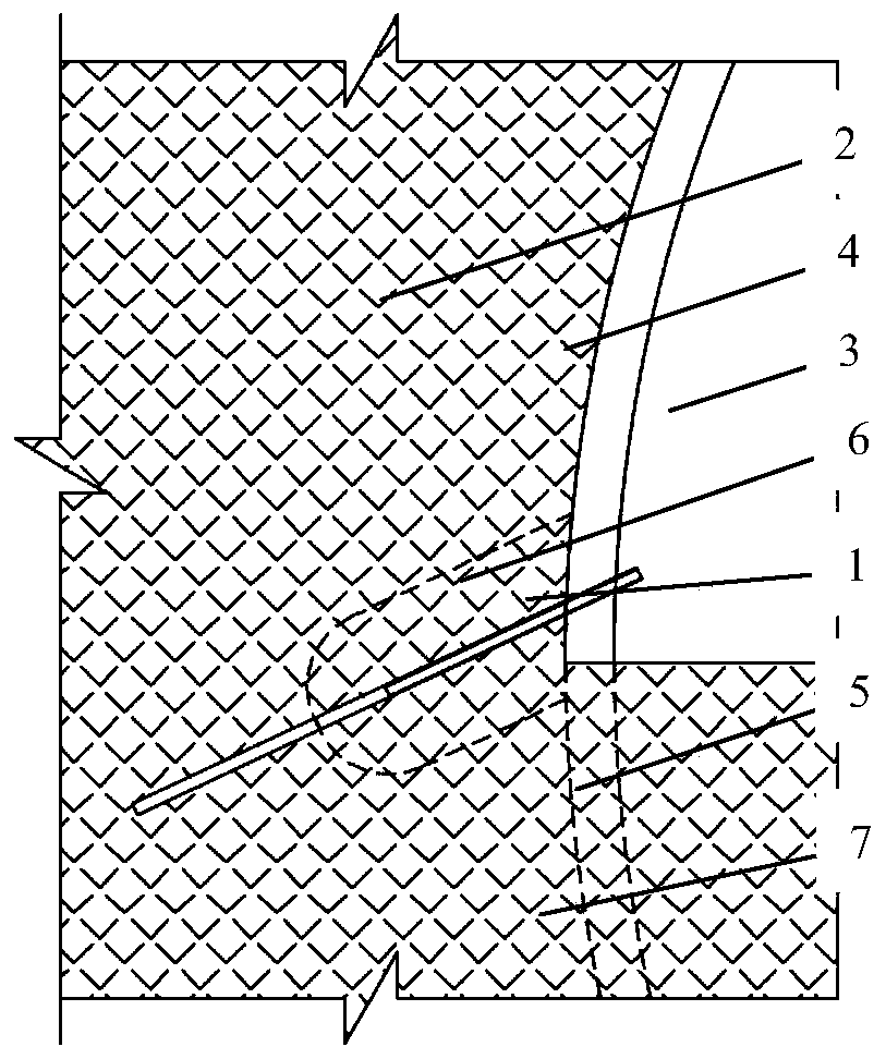 Tunnel foot locking steel pipe having freezing function and partial freezing construction method