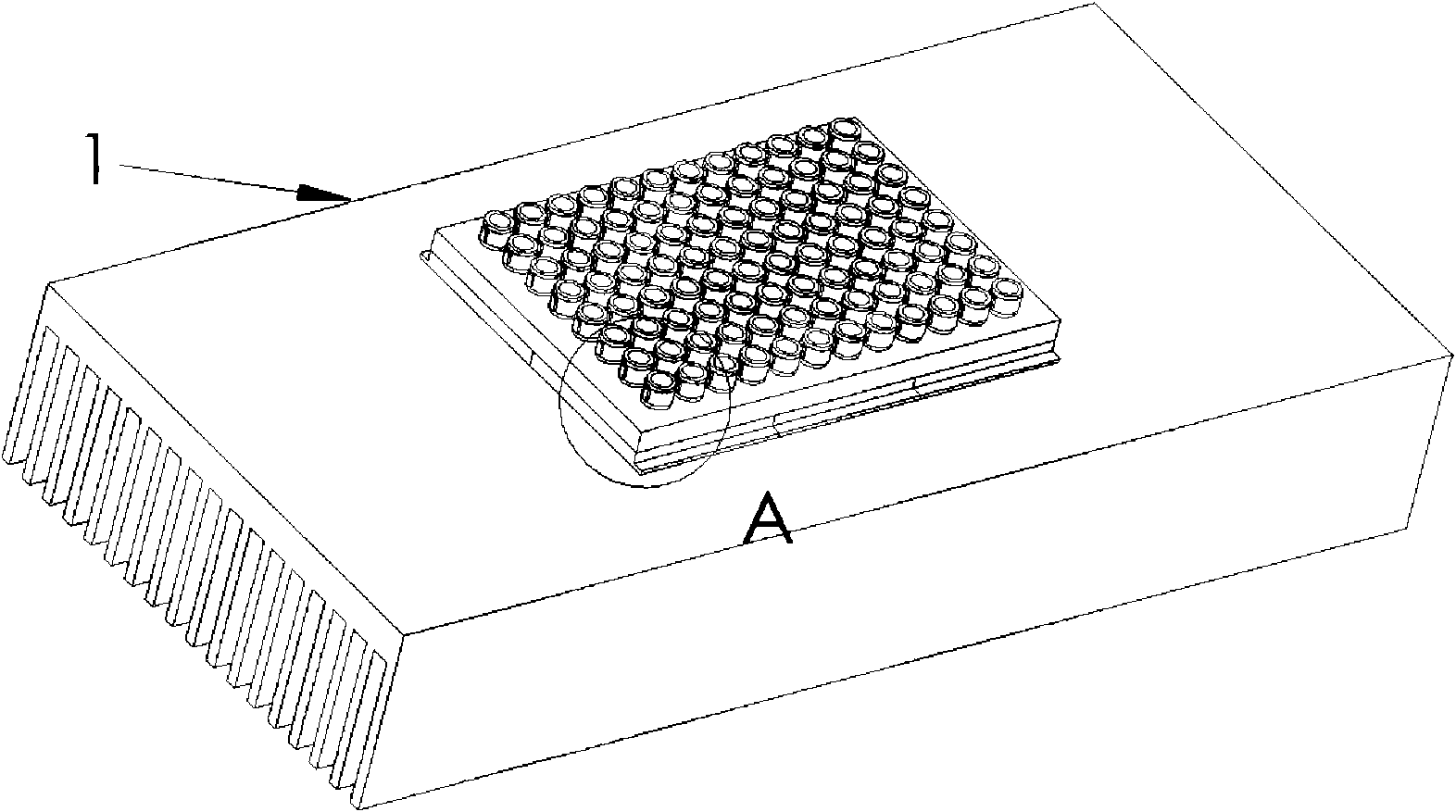 Variable-temperature metal module with precise temperature compensation and temperature compensating method