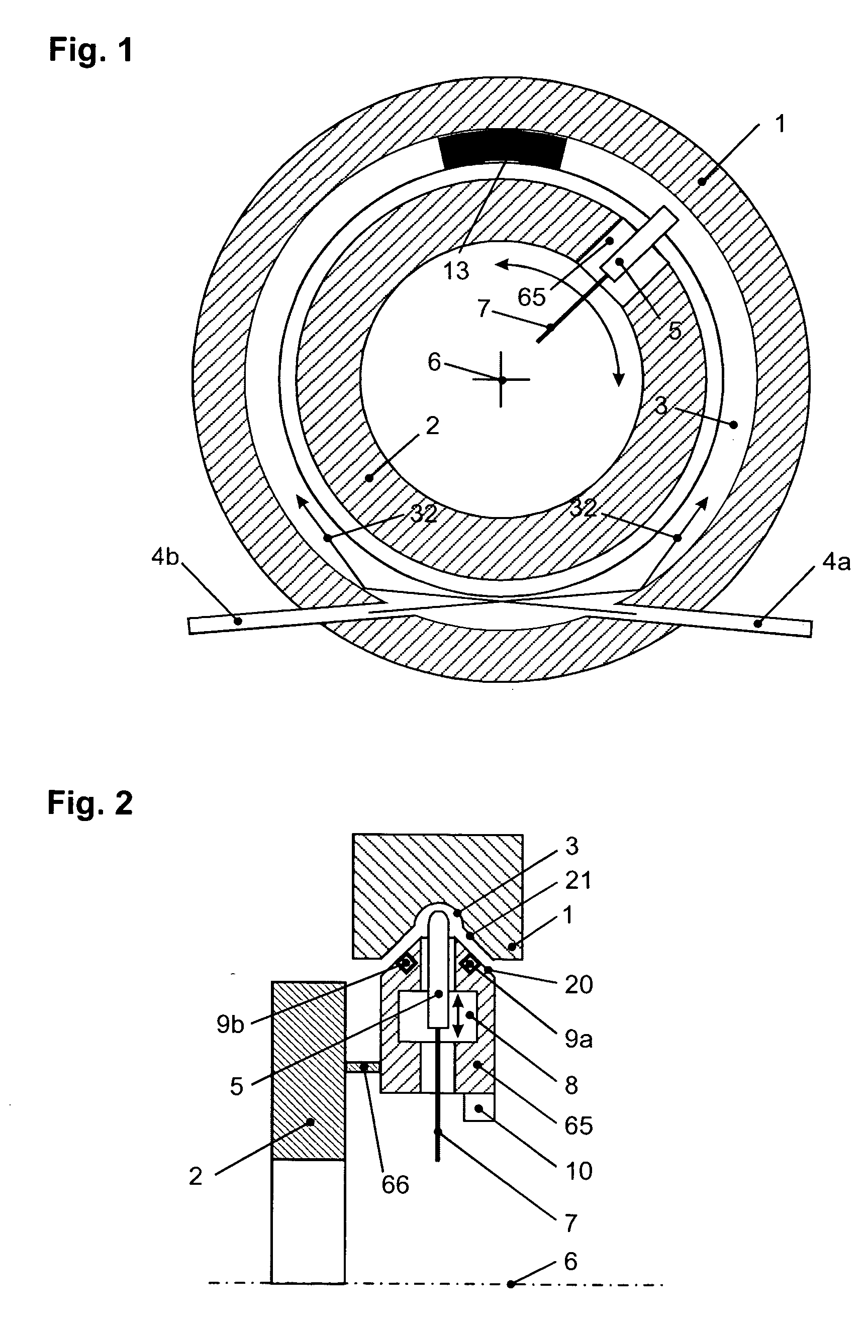 Optical rotating data transmission device with coupling slide