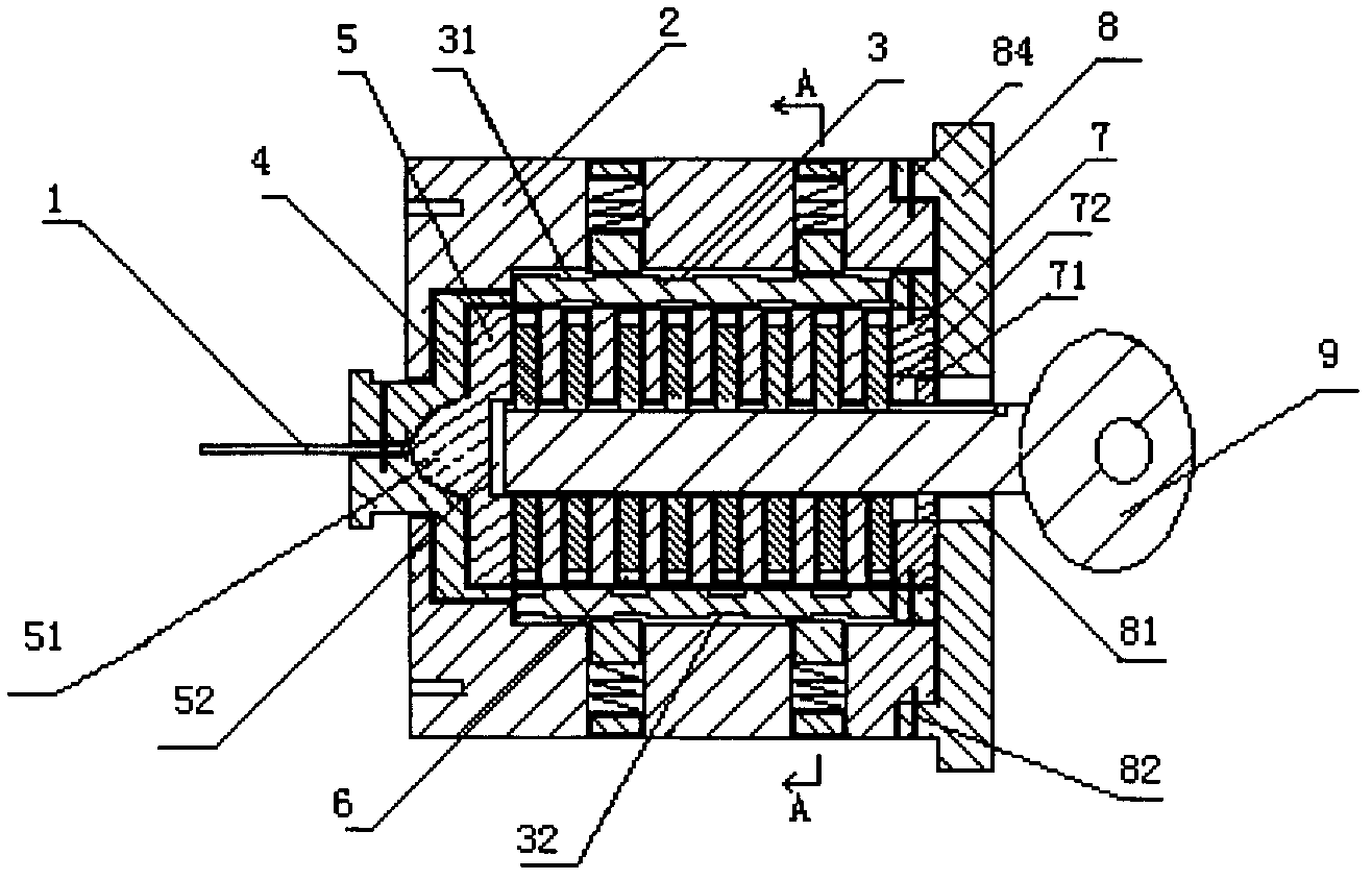 Closed type mechanical lock core and key thereof