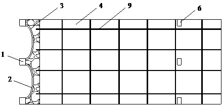 Arched retaining wall structure of a river course and its construction method