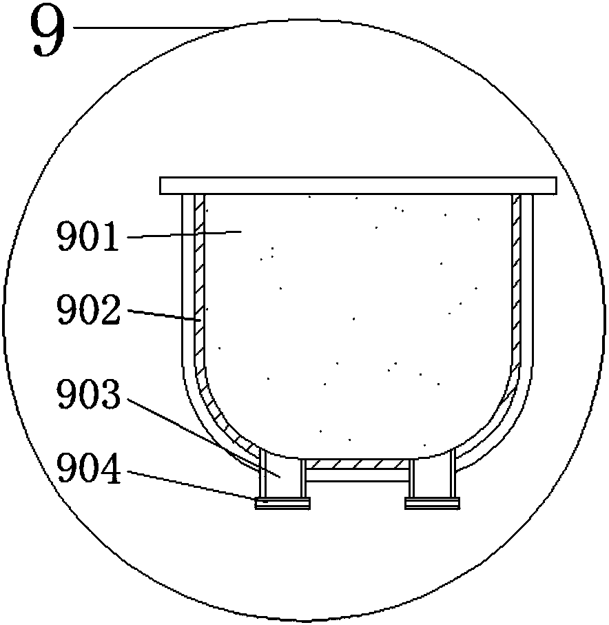 Rapid blending device for aquatic feed production