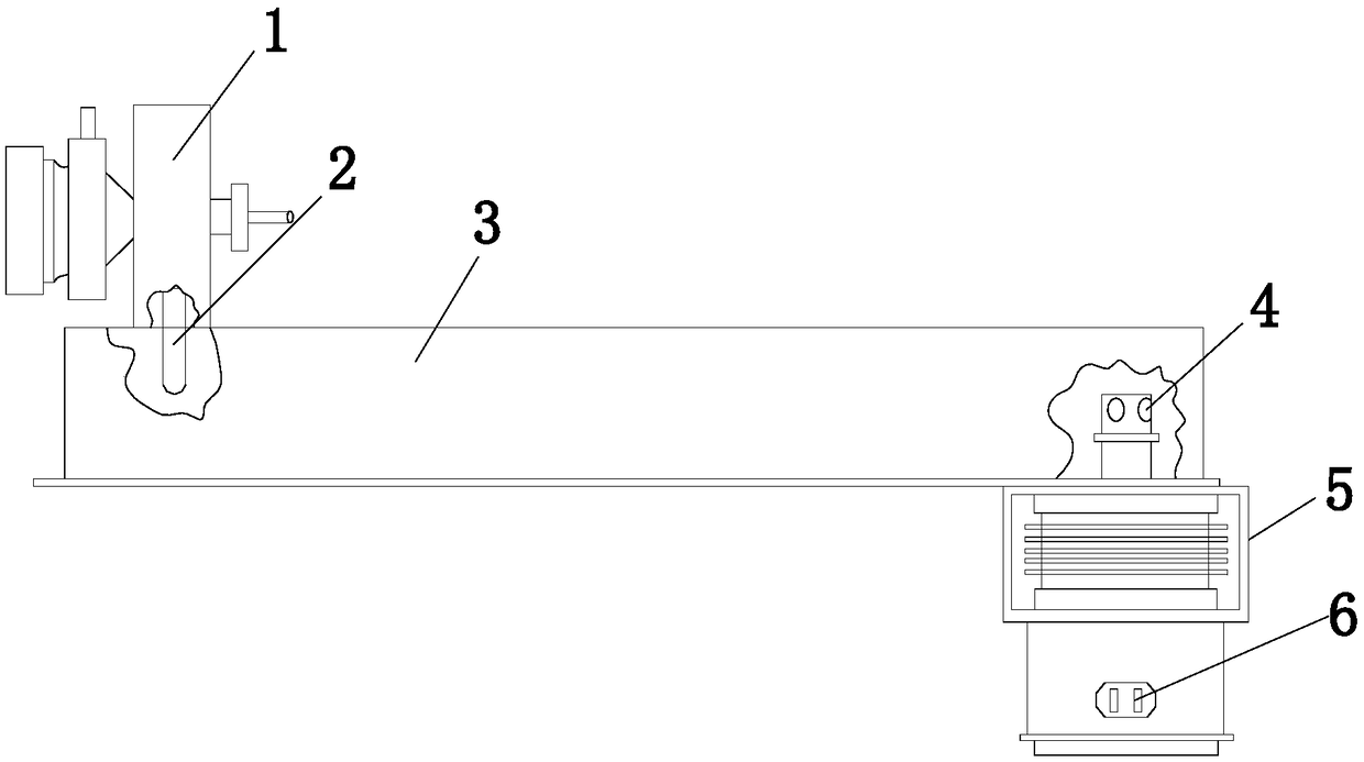 Connecting structure of semiconductor microwave generator