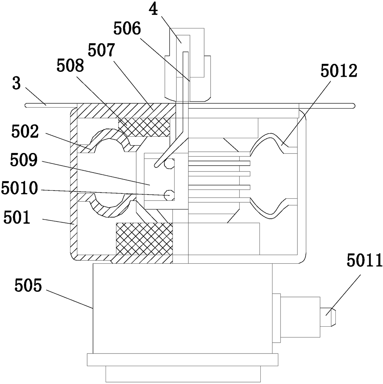 Connecting structure of semiconductor microwave generator