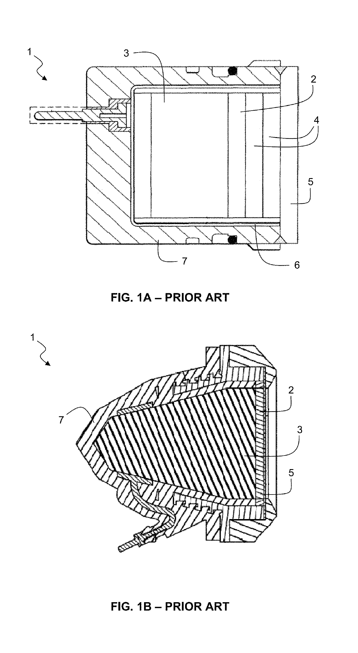 Downhole acoustic transducer, downhole probe and tool comprising such a transducer