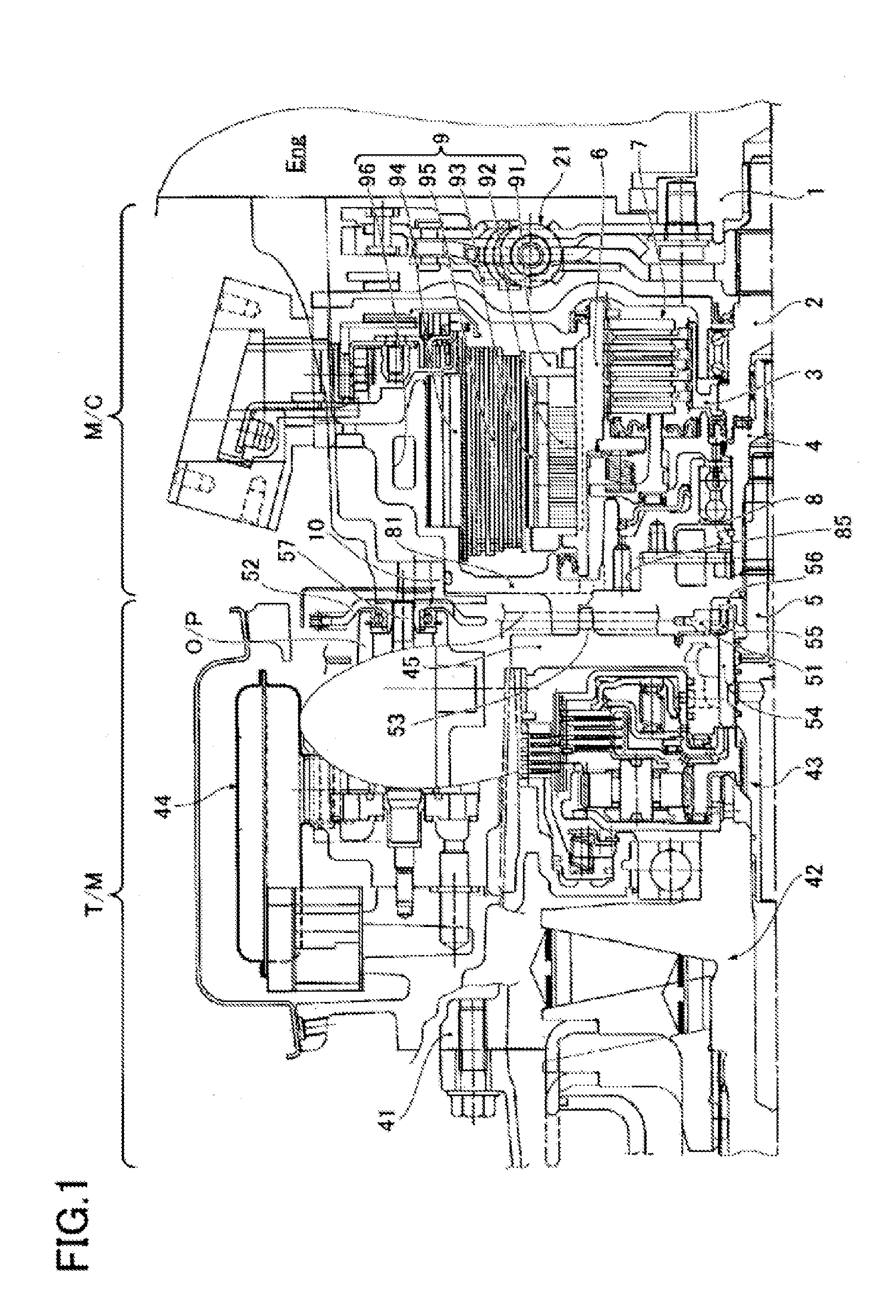 Driving force transmission device