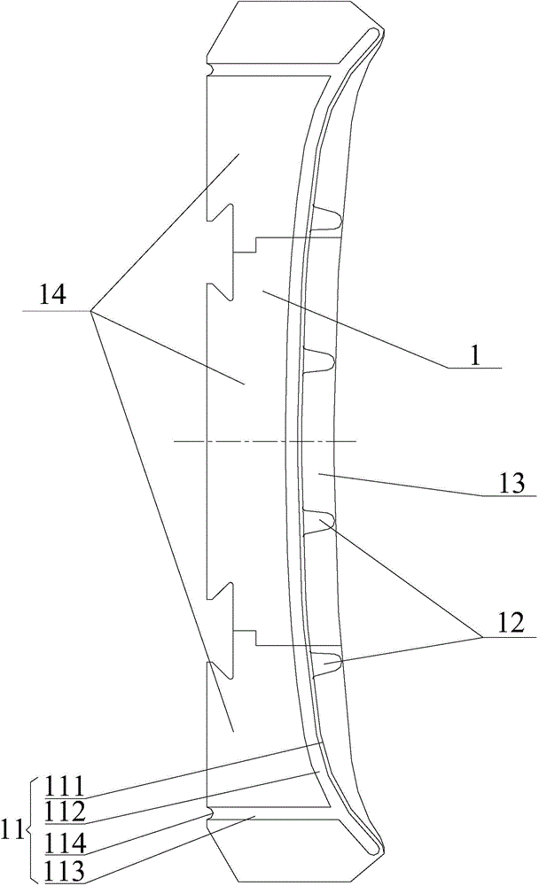 Pore-free tire segmental mould and pattern block thereof