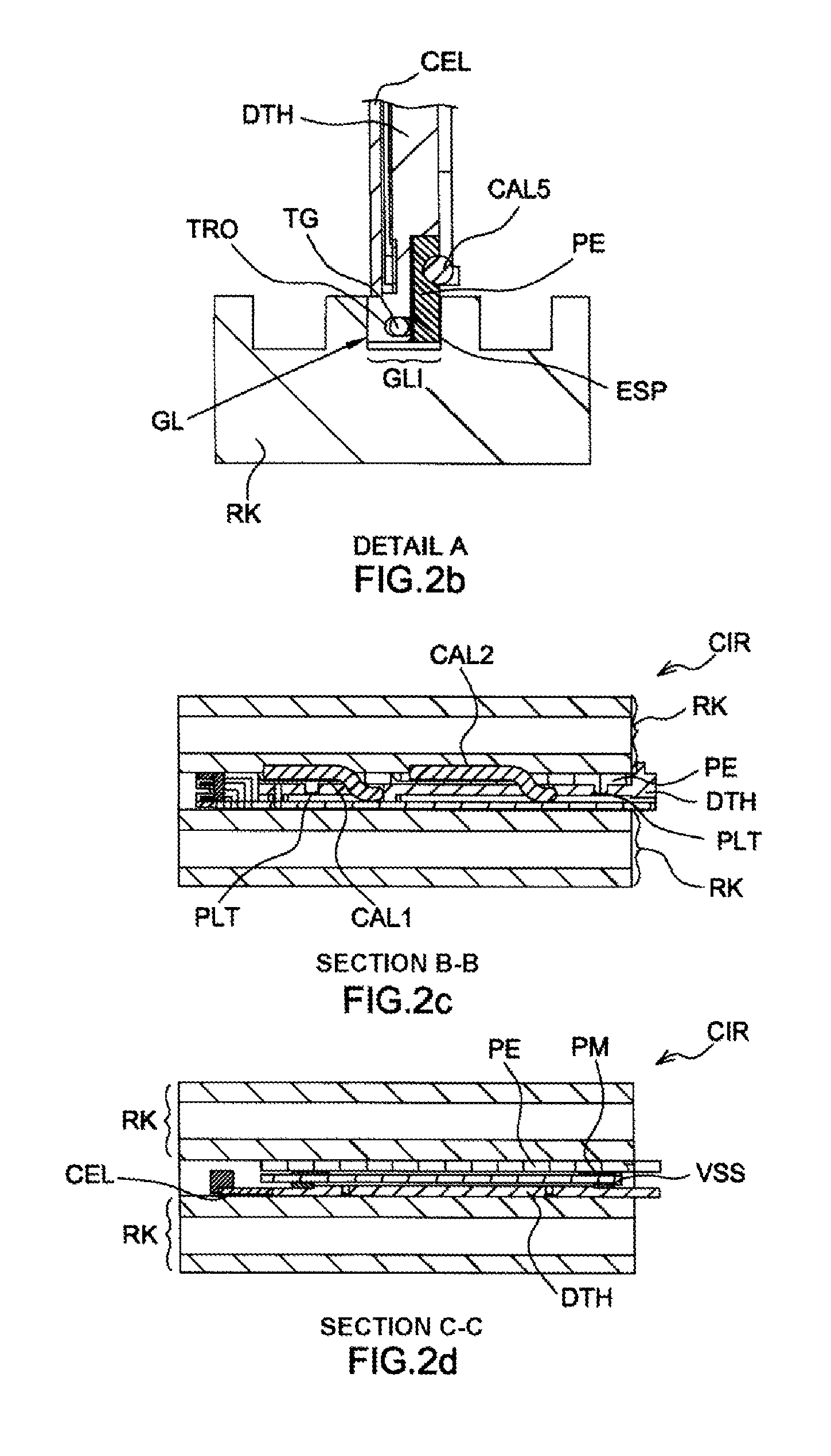 Device for cooling an electronic card by conduction comprising heat pipes, and corresponding method of fabrication