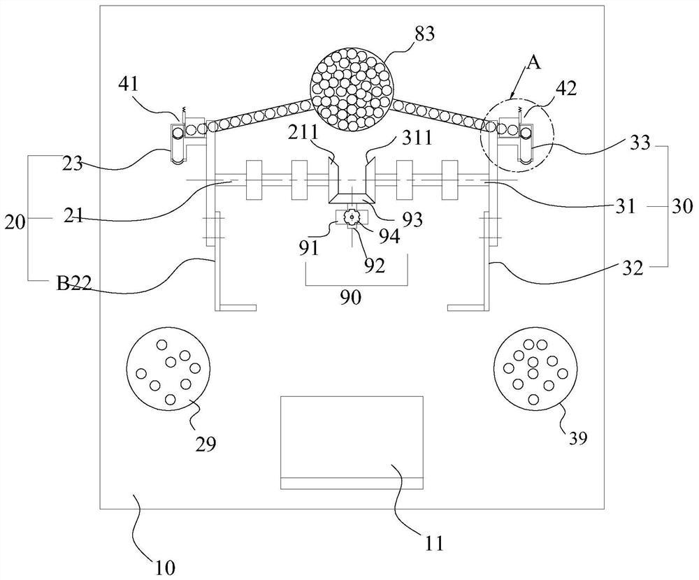 Object moving type upper limb training device and equipment and upper limb training method