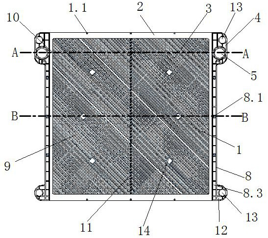 Flat sheet membrane supporting screen plate capable of forming water outlet and circulation channels after being spliced