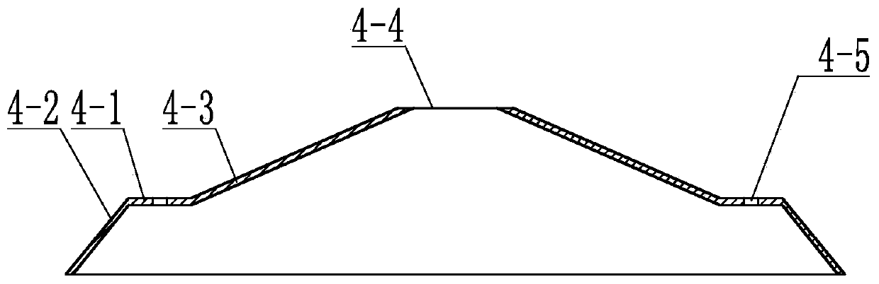 Suspended crucible cover with height capable of being adjusted in real time for growth of sapphire single crystal by KY method and KY-method sapphire single crystal growth device