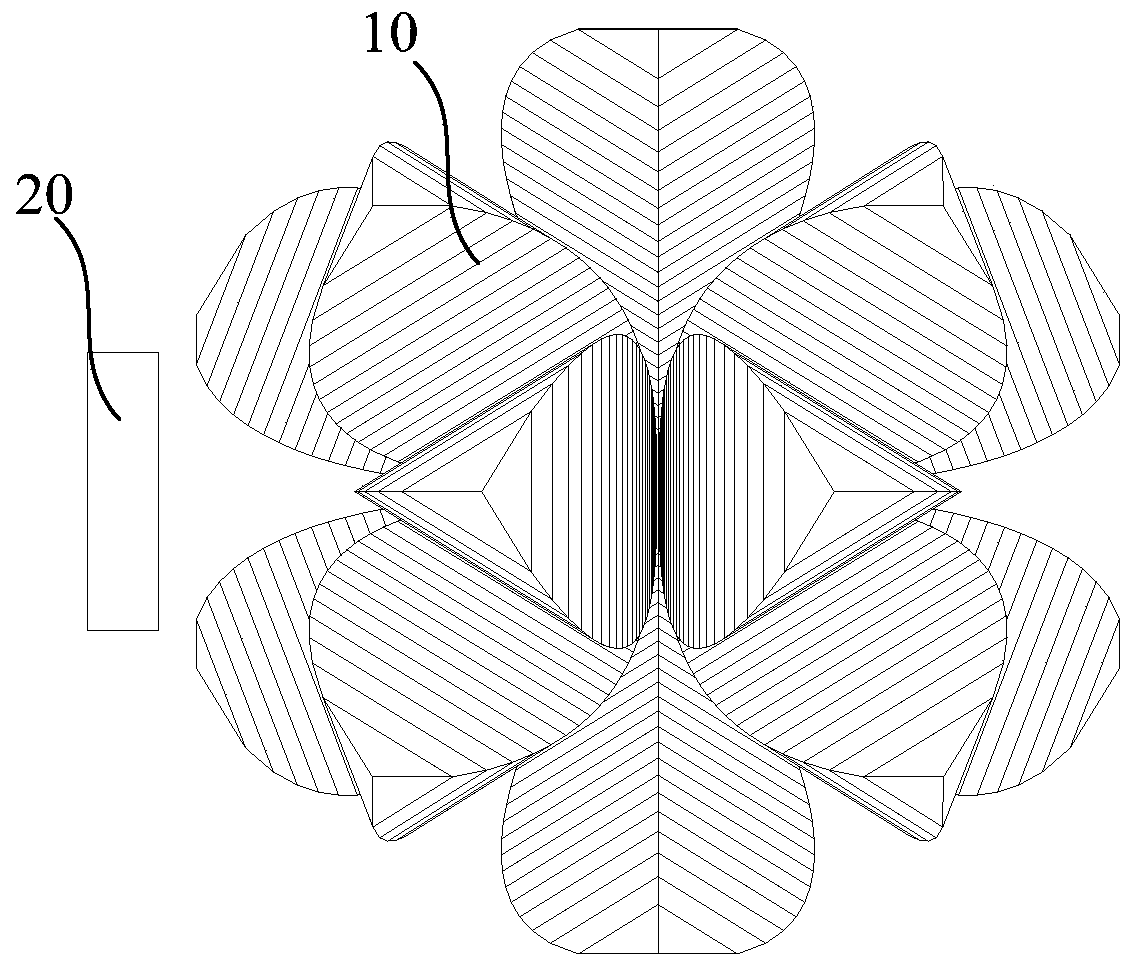 Communication device, lens antenna and spherical lens