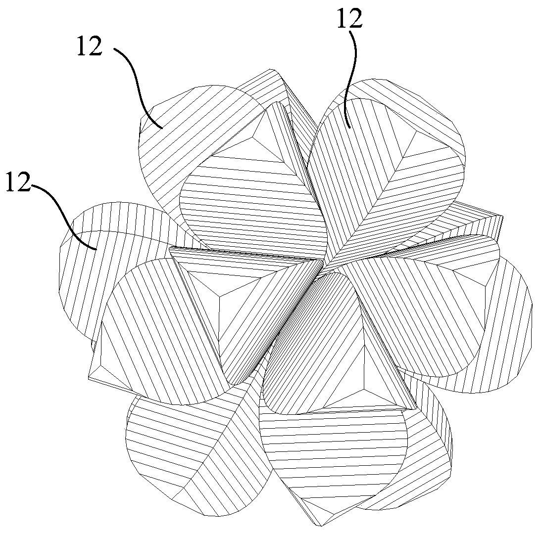 Communication device, lens antenna and spherical lens