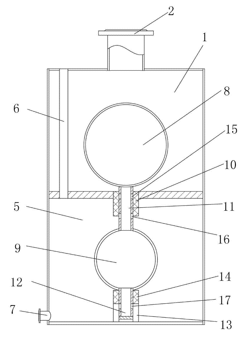 Evaporative vacuum drainer