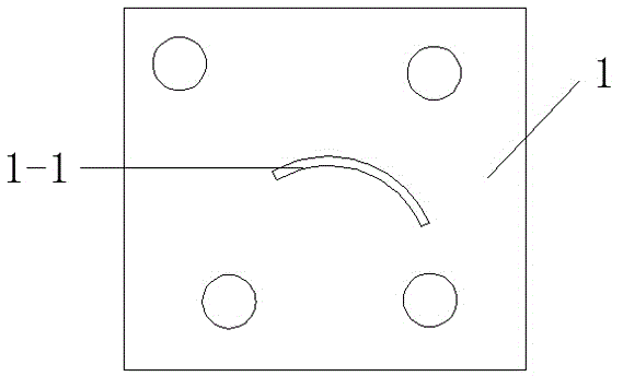 Air duct protecting plate extrusion device for soft and hard co-extrusion sealing