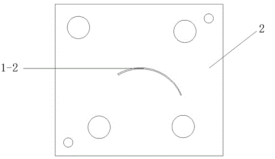 Air duct protecting plate extrusion device for soft and hard co-extrusion sealing