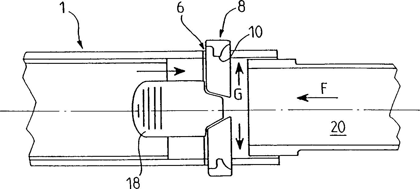 Pneuamtic suction pipe connector for refuse recovering apparatus