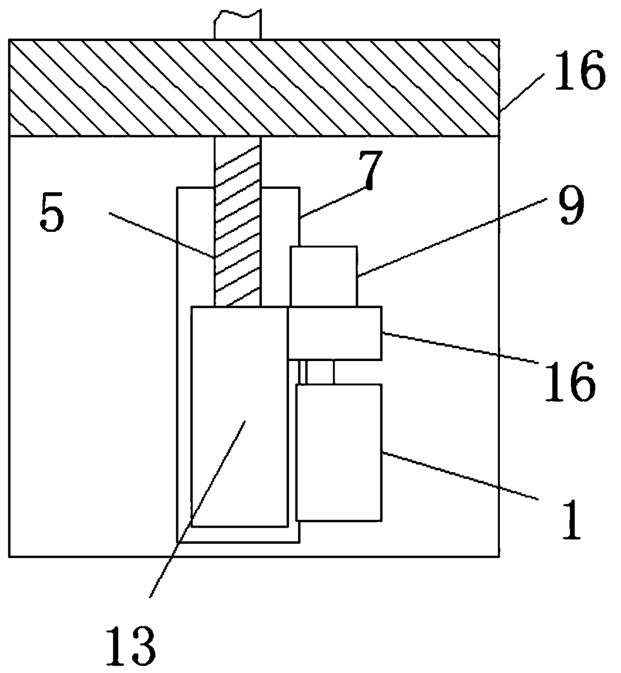 Scraper blade for pre-leveling mechanism of asphalt paver