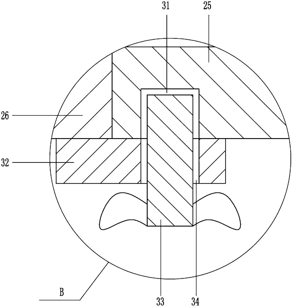 High-efficiency crushing device for leather