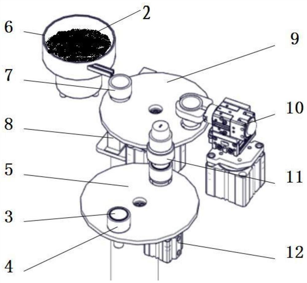 High-precision quantitative automatic charging device for initiating explosive devices such as ignition powder box