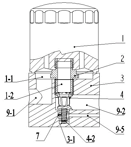 Engine oil filter assembly and assemble method and disassembly method thereof