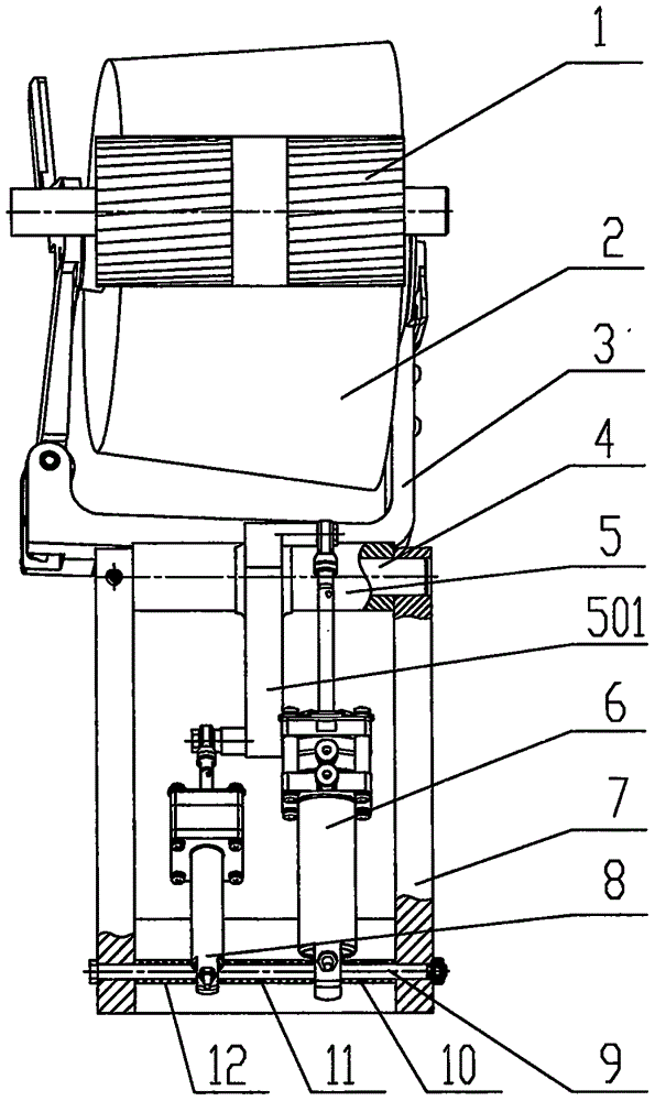 Automatic lifting mechanism of bobbin creel