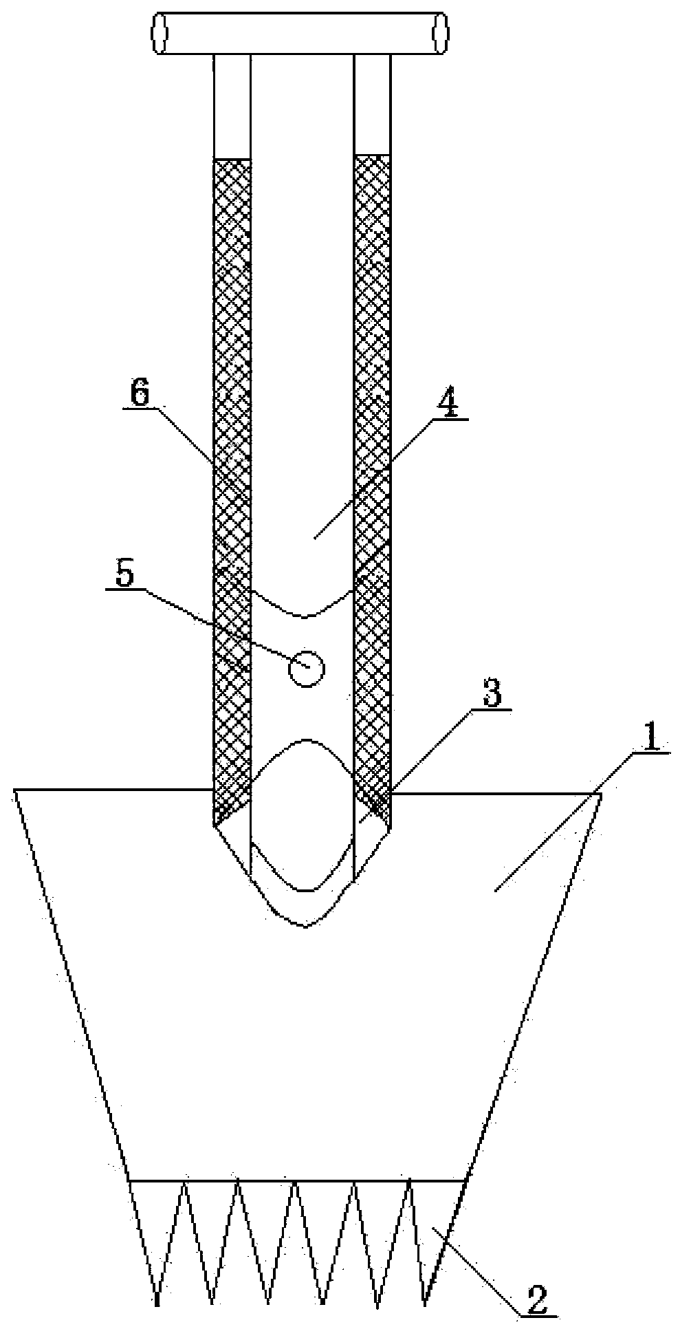 Anti-slip shovel facilitating digging