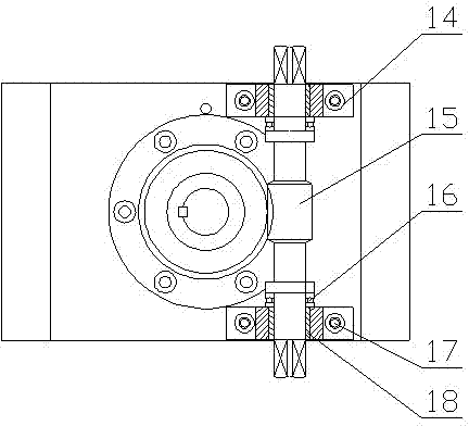 Central supporting bearing of external boring machine