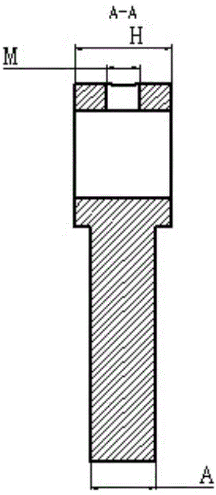 Positioning device and positioning method for cloth roller on tobacco shred storage cabinet