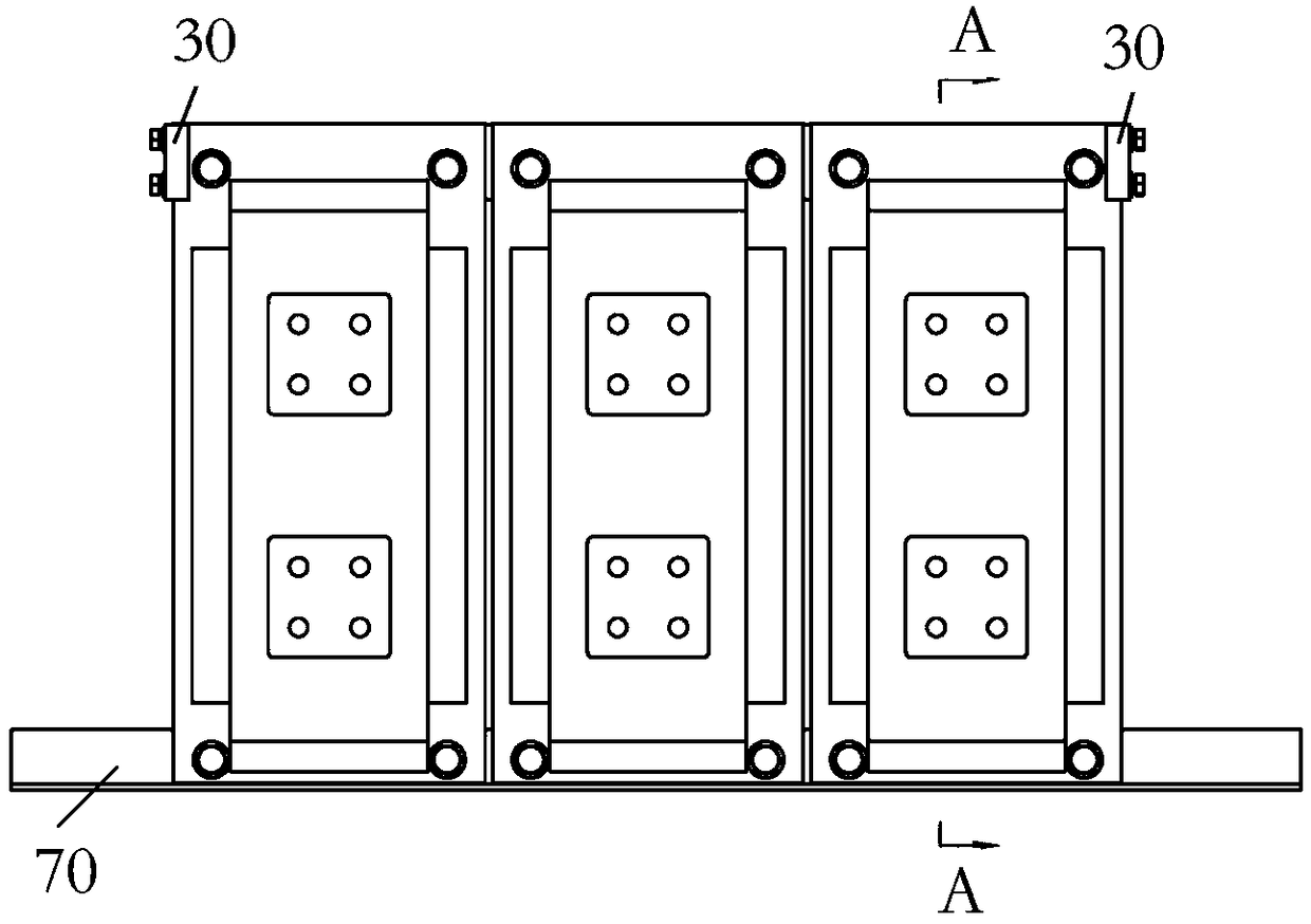 Switch cabinet, cabinet body thereof and mutual inductor installation device