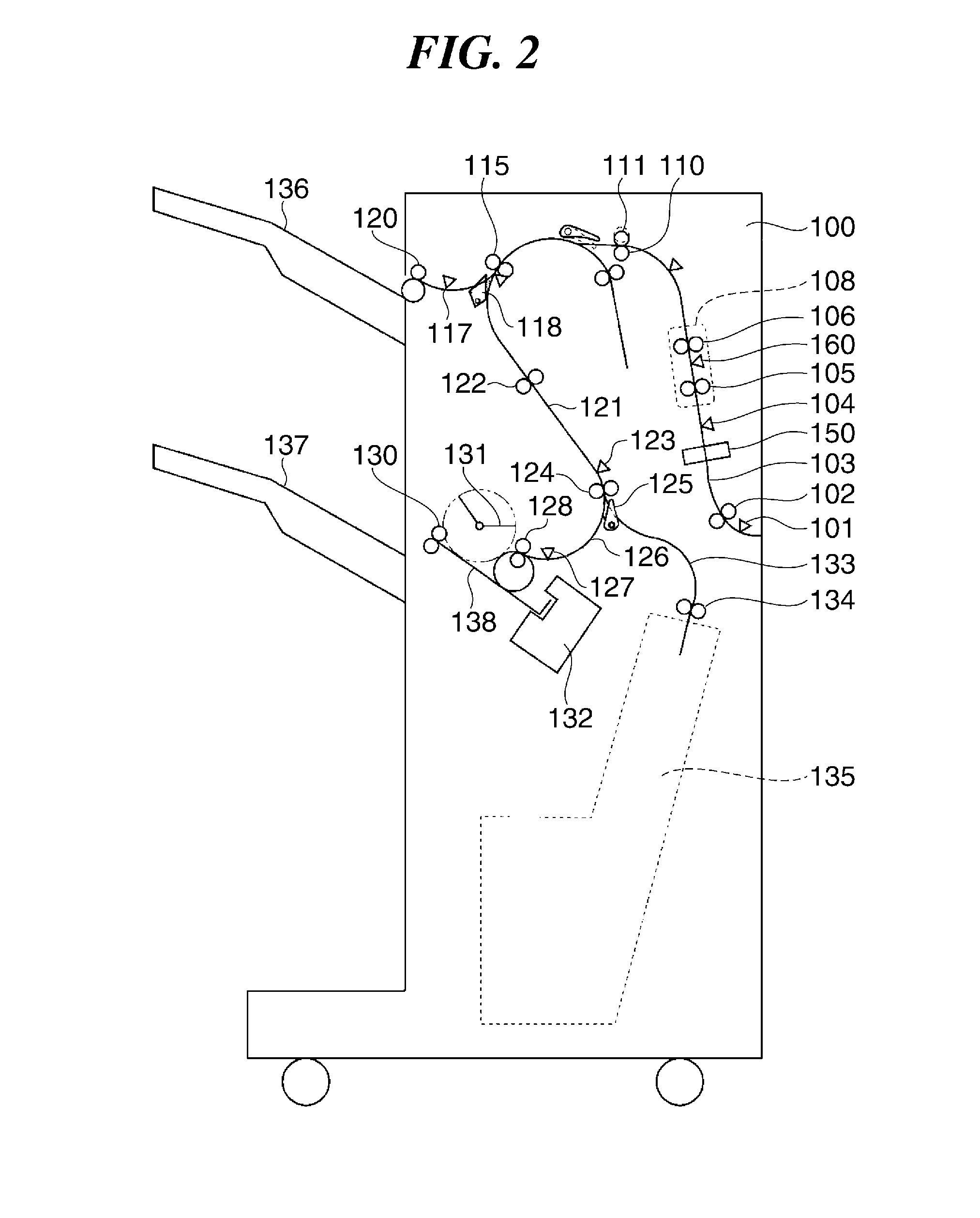 Sheet processing apparatus that corrects lateral deviation of a sheet