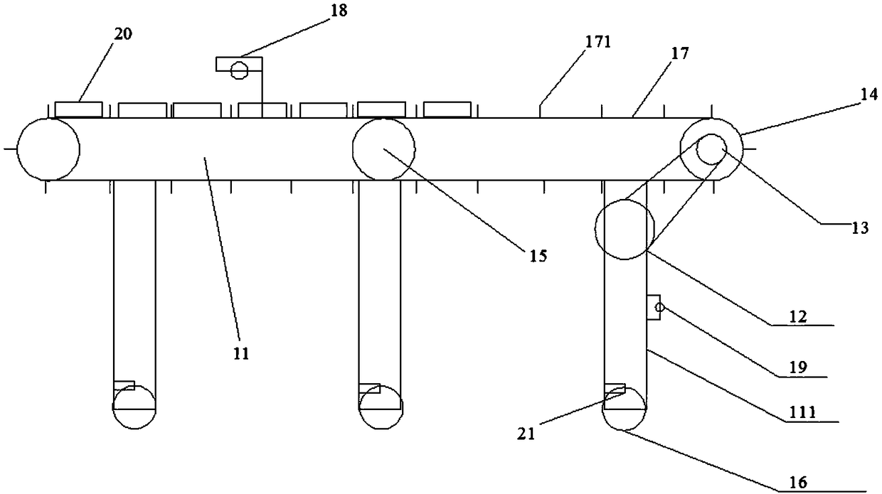 Collapsible wood-plastic plate conveying device