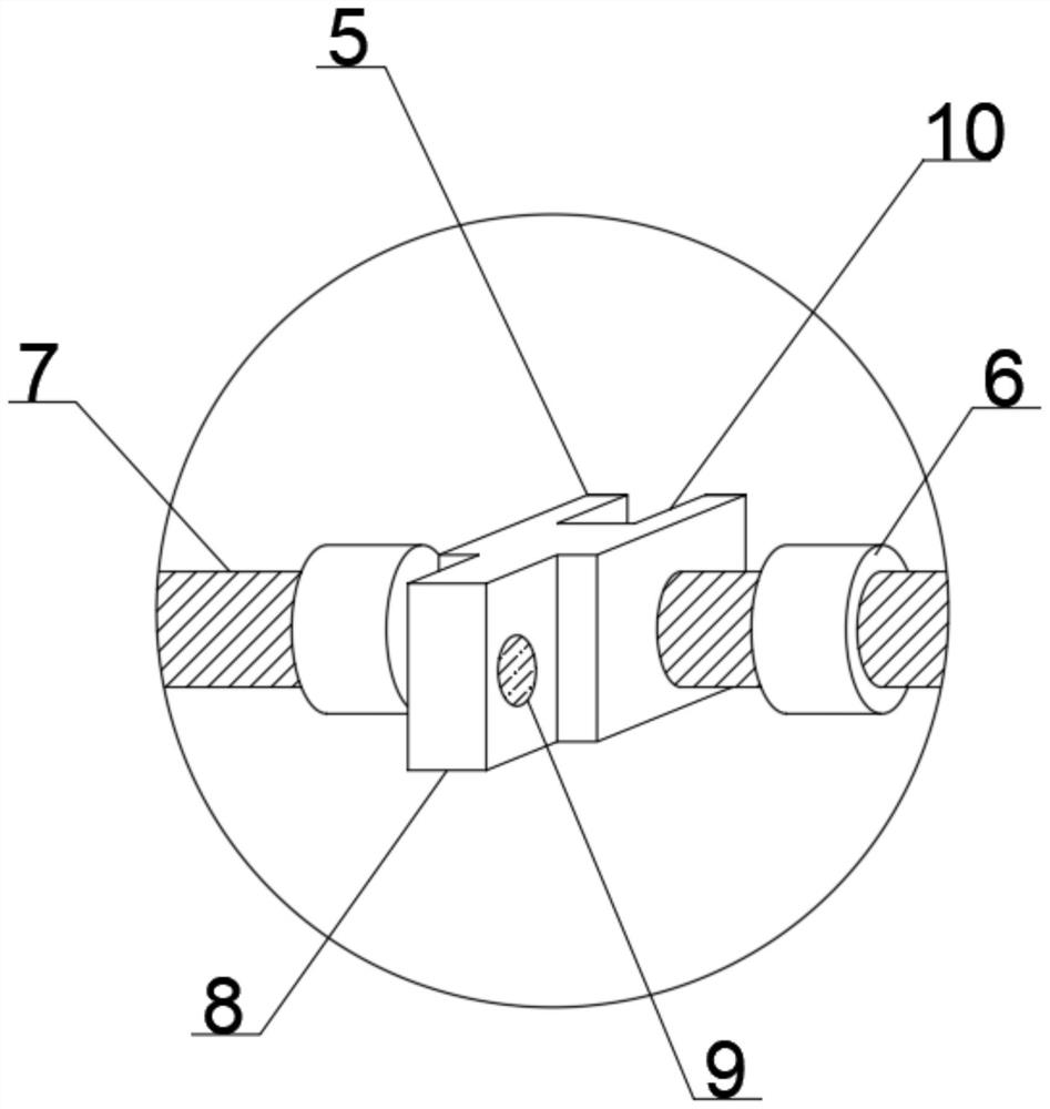 Connecting component between container bodies