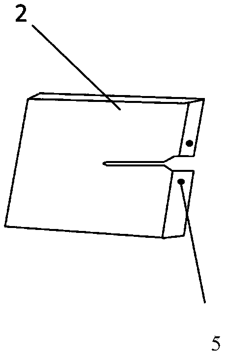 Method and device of measuring dynamic crack lengths