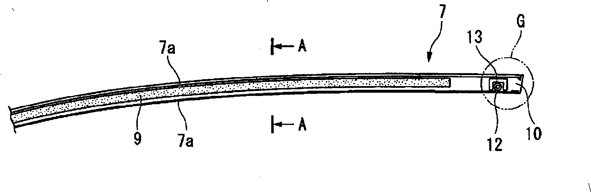 Assembling portion structure and assembling method of door or window decorative piece